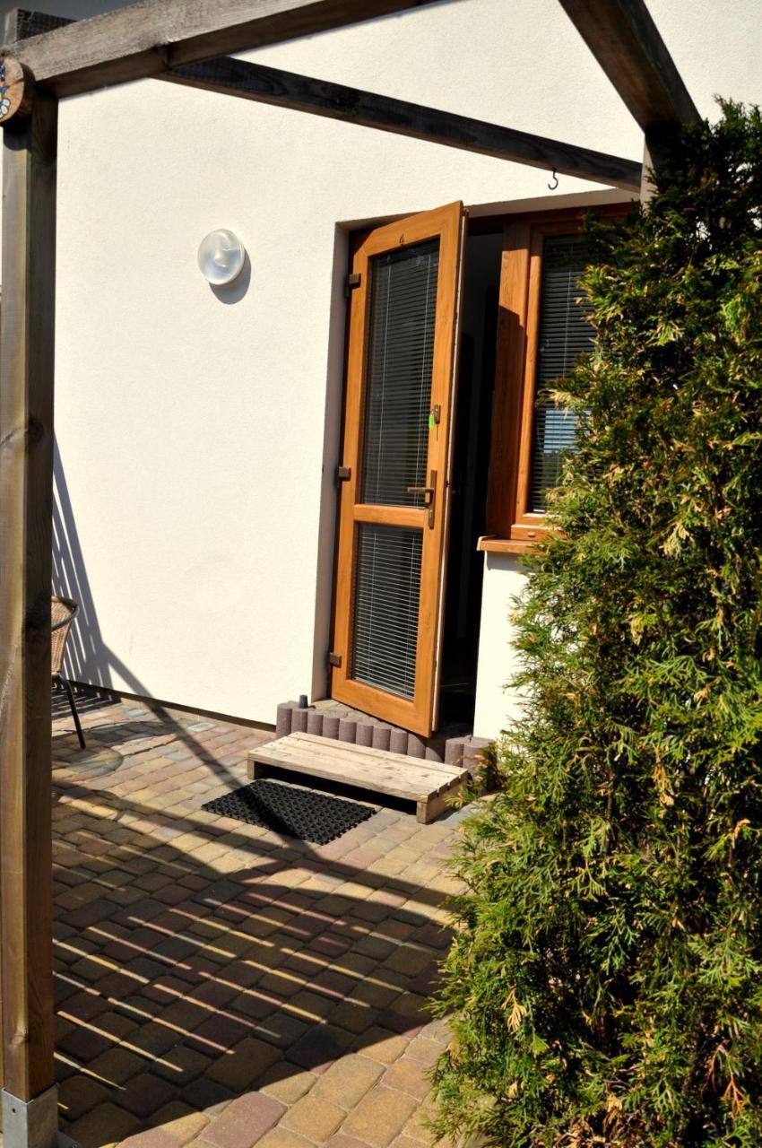 Gosciniec Kaszubski Homestay Białogóra Exterior foto